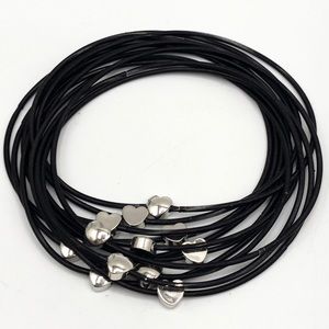 NEW BLACK SILVER HEART PIANO WIRE BRACELET SET